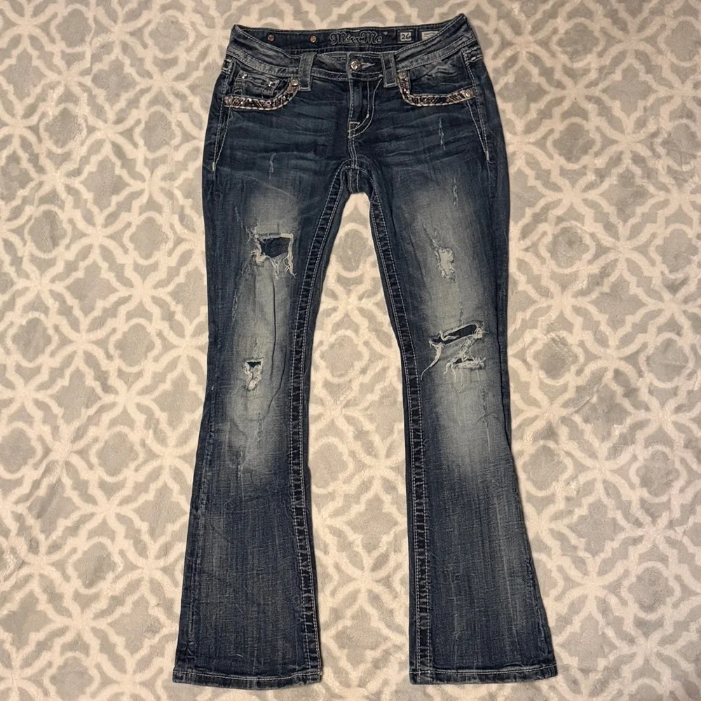 Women's Miss Me Jeans - Picture 2 of 7